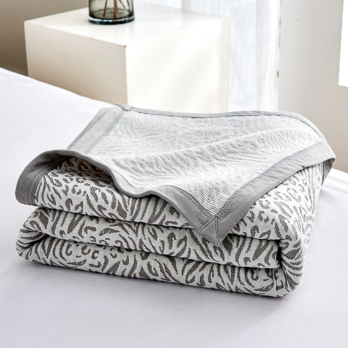 Cruise Cotton Knitted Summer Blanket - Image 4