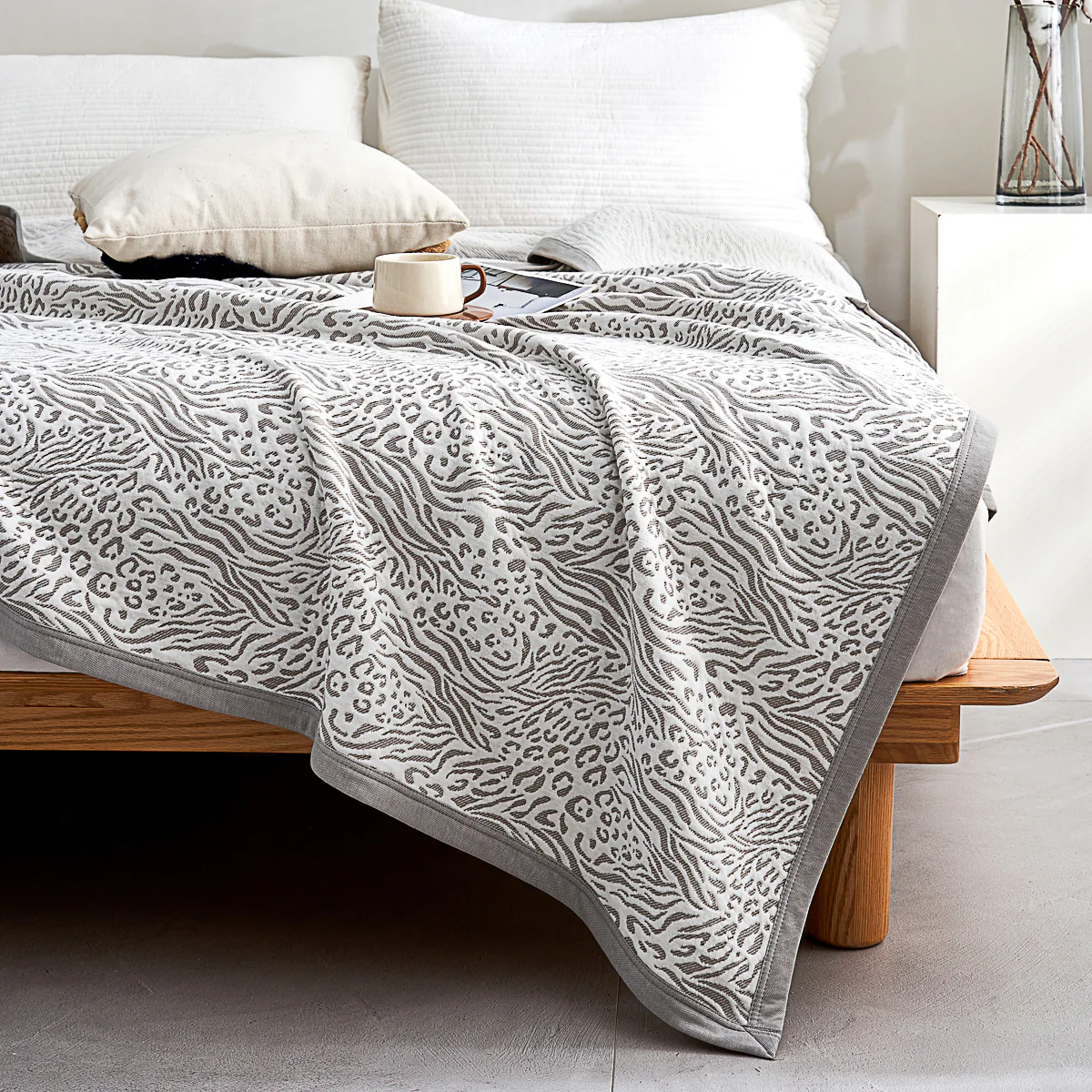 Cruise Cotton Knitted Summer Blanket - Image 6