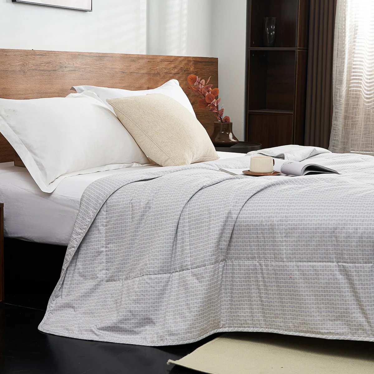 Eta  Mist White  Cotton Light Comforter - Image 8