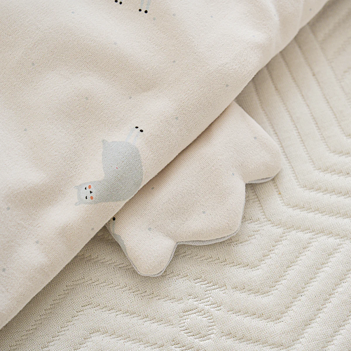 Happy Alpaca Cotton Knitted All Season Comforter - Image 10