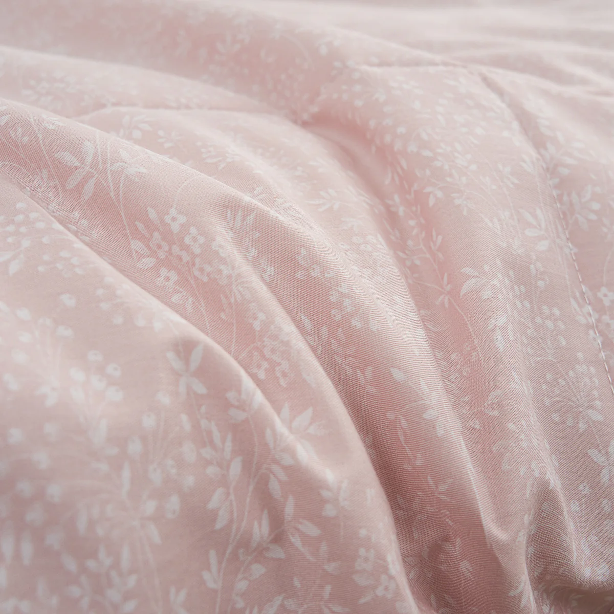 Kai Jade Pink Cotton Light Comforter - Image 9