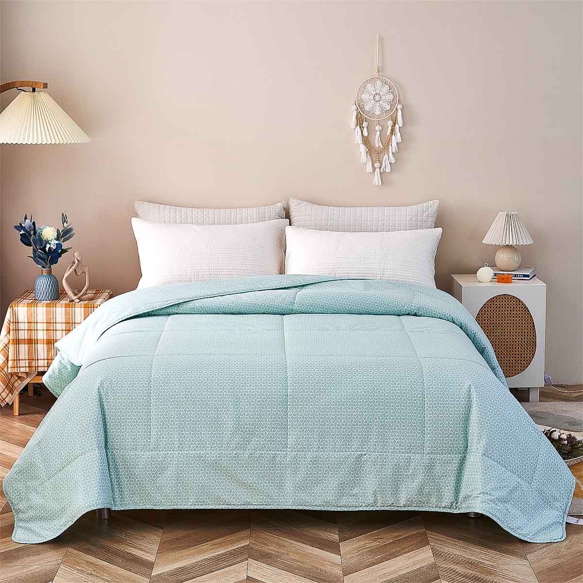 Lambda Milky Green Pattern Cotton Light Comforter - Image 3