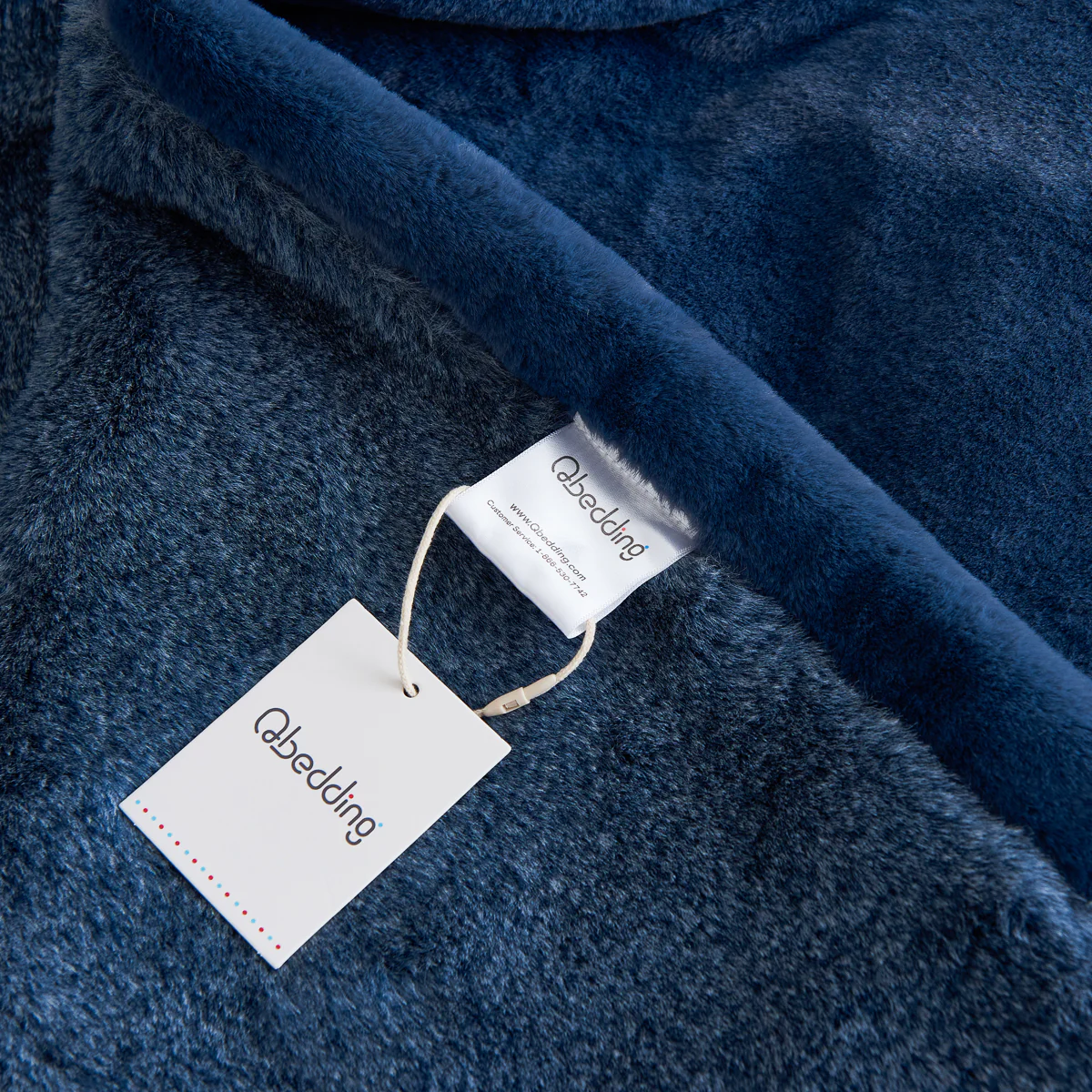 Lanton Luxe Faux Fur Winter Blanket - Image 9