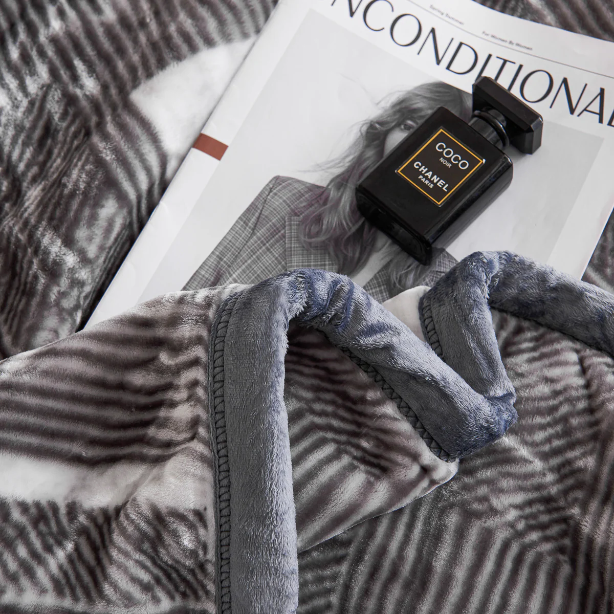 Logan Cloudy Blanket - Image 8