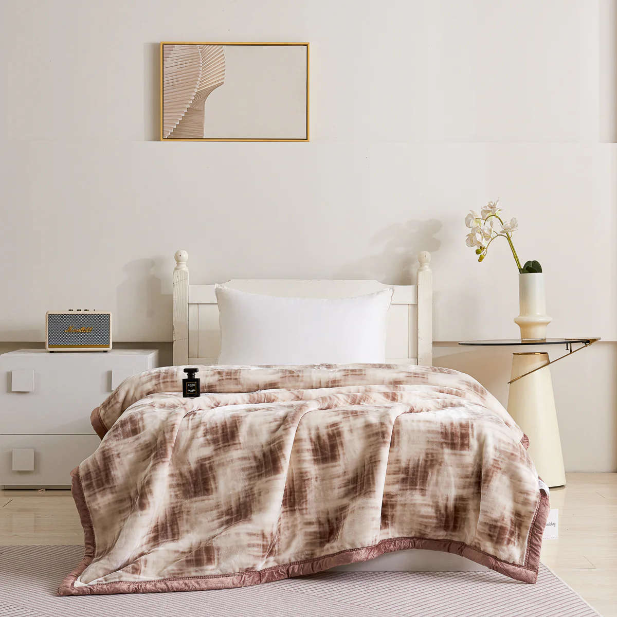 Milo Cloudy Blanket - Image 3