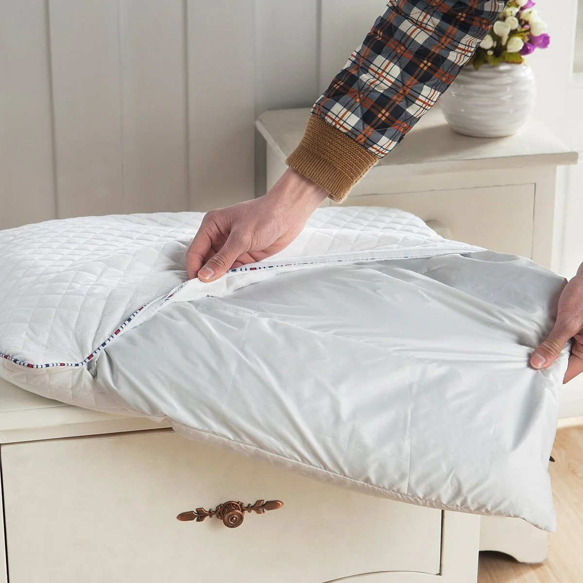 PiloMio® Adjustable Buckwheat Pillow - Low - Image 6