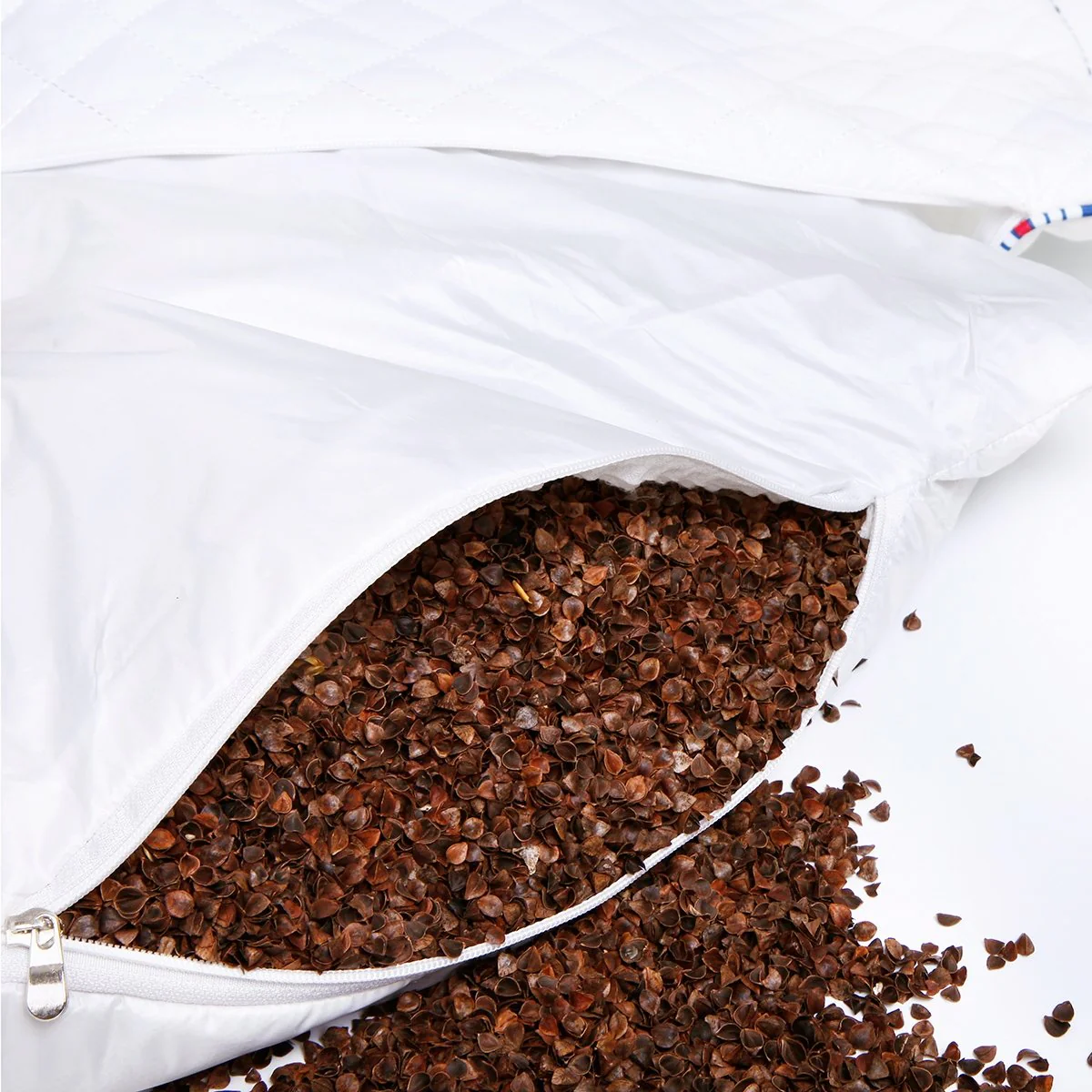 PiloMio® Adjustable Buckwheat Pillow - Medium - Image 10