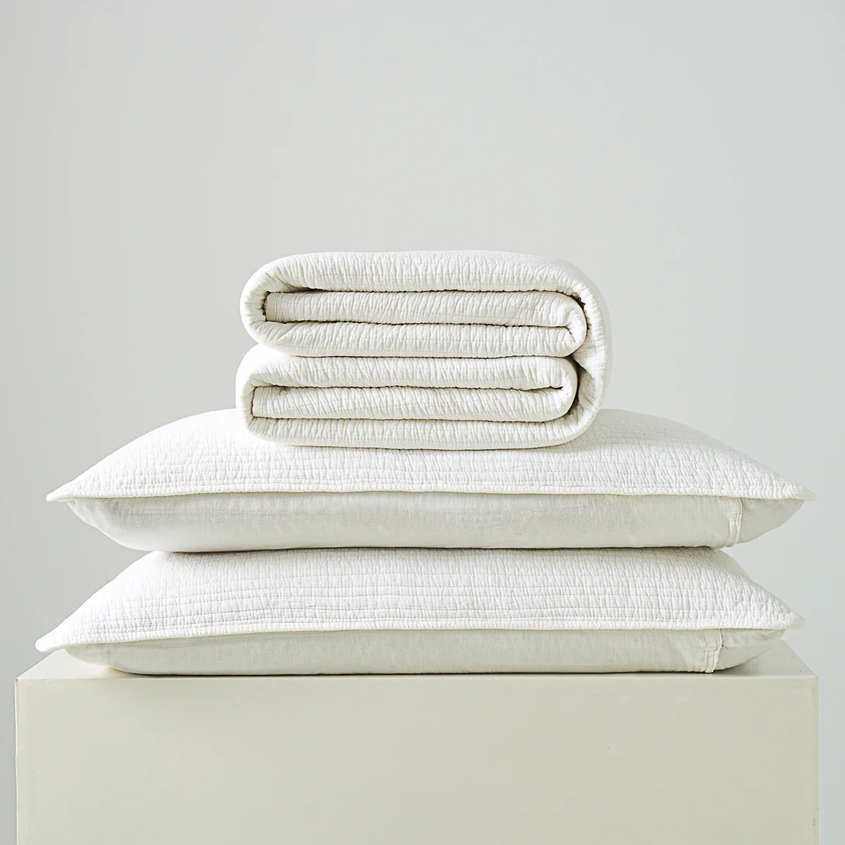 Snow White Solid Color Cotton Quilt Set - Image 3