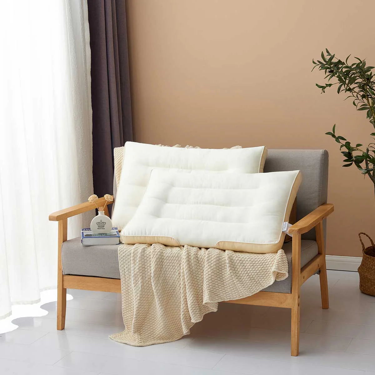 PiloMio® Soybean Neck Pillow - Image 4