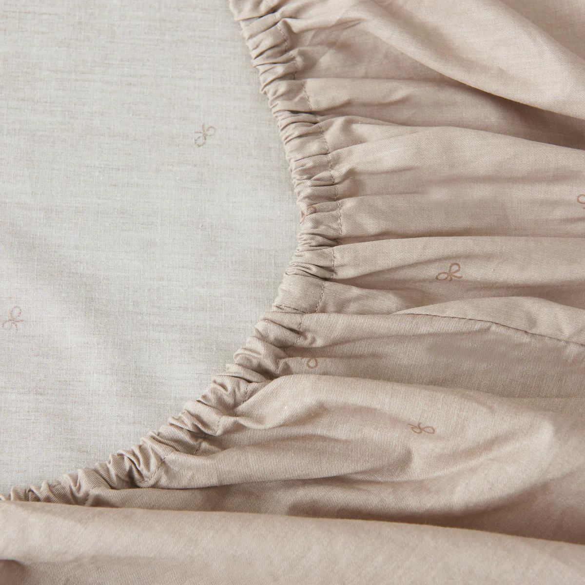 Tara Cotton Fitted Sheet Duvet Cover Set - Image 10