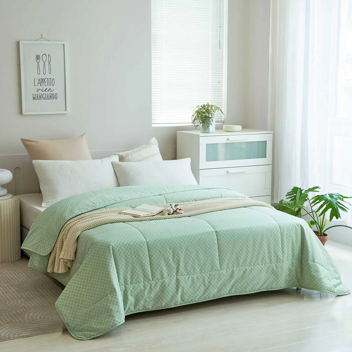 Xi Matcha Green Pattern Cotton Light Comforter - Image 3